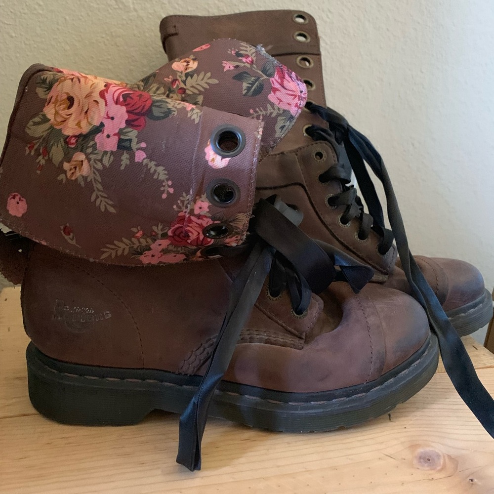 Like New Doc Marten Triumph Brown Fold Down Boots